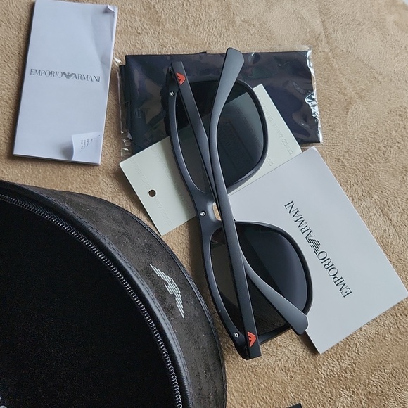 NWT ❗️ Emporio Armani men's sunglasses black and red with case - Picture 12 of 12